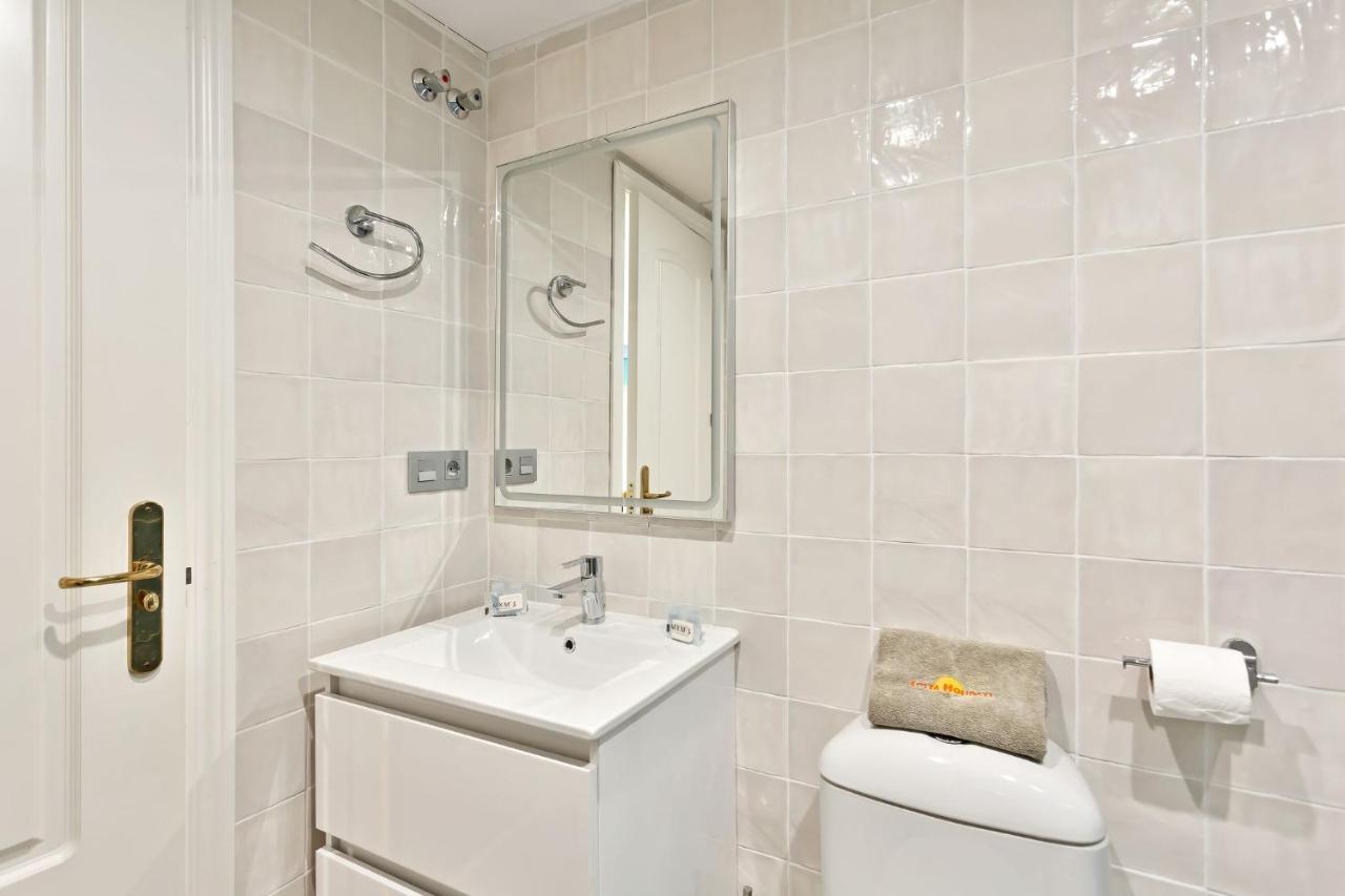 Casabella Marina Duquesa Apartment มานิลบา ภายนอก รูปภาพ